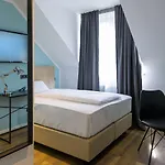 Nikii Hotel