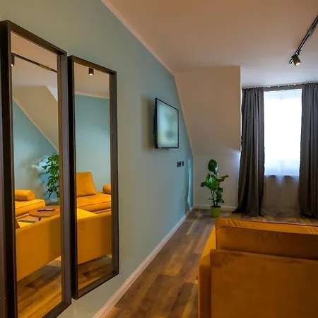 Nikii Hotel 3*