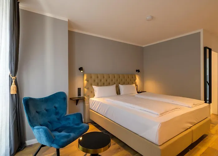 Nikii 3* 레버쿠젠